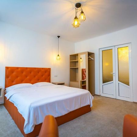 Central Apartment บราชอฟ ภายนอก รูปภาพ