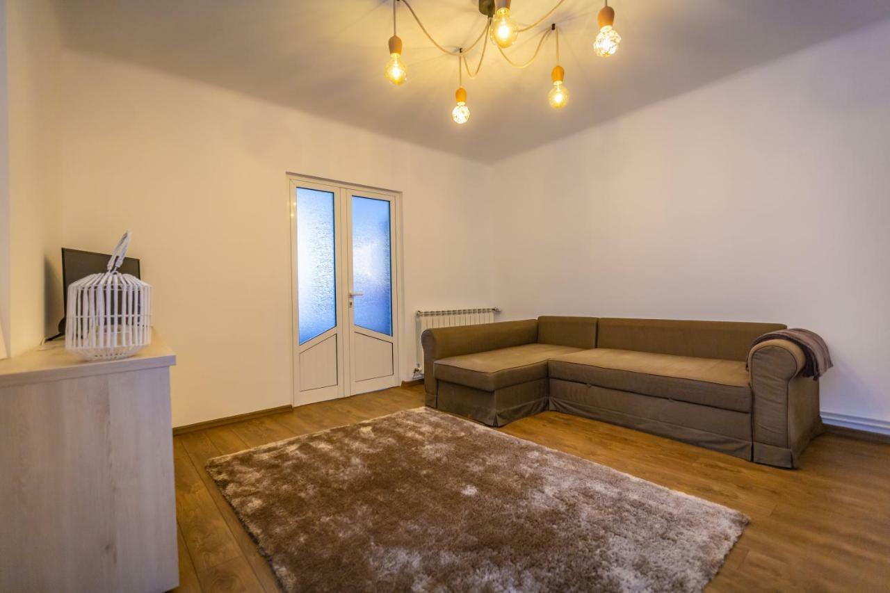 Central Apartment บราชอฟ ภายนอก รูปภาพ