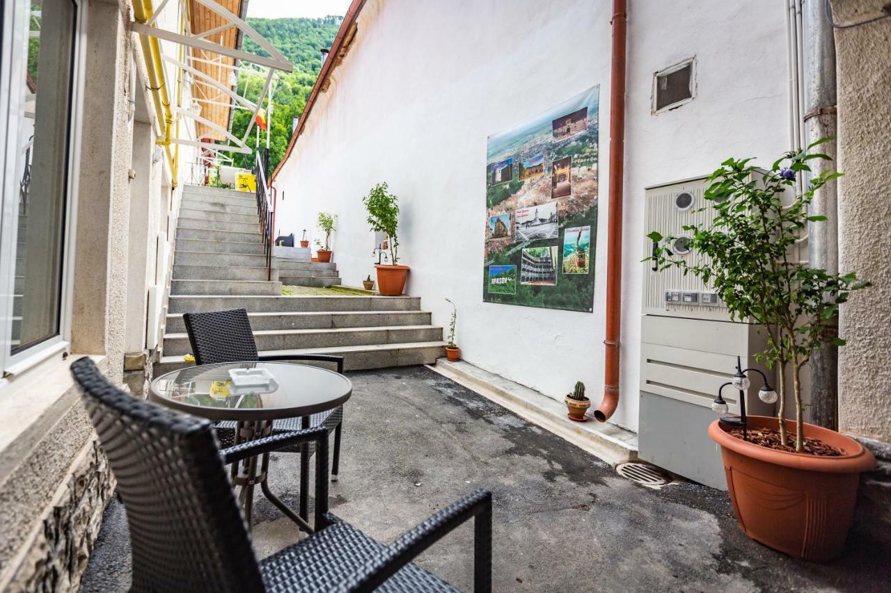 Central Apartment บราชอฟ ภายนอก รูปภาพ